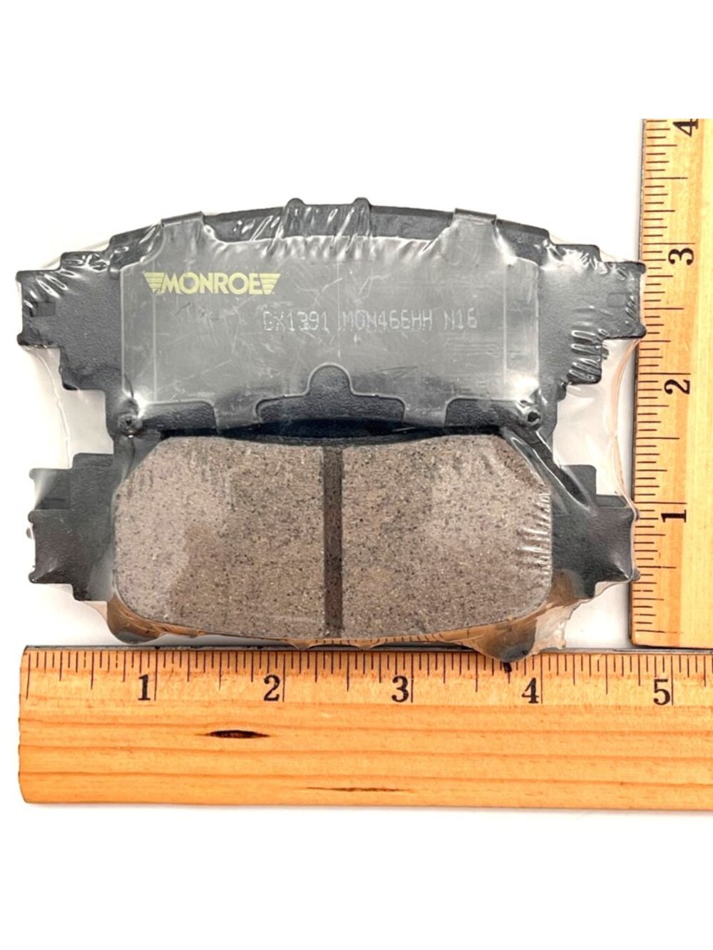 Monroe CX1391 Ceramic Rear Brake Pads With Abutment Kit New In Box Toyota Lexus - Picture 9 of 16